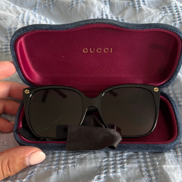 Gucci Accessories - Gucci Black Sunglasses